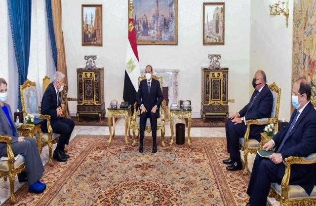 رئيس الوزراء اللبناني يشيد بجهود مصر الحثيثة والصادقة لحشد الدعم الدولي للبنان على شتى الأصعدة