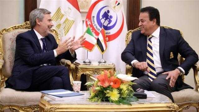 وزير الصحة وسفير إيطاليا يناقشان إنشاء مصانع دواء إيطالية في مصر