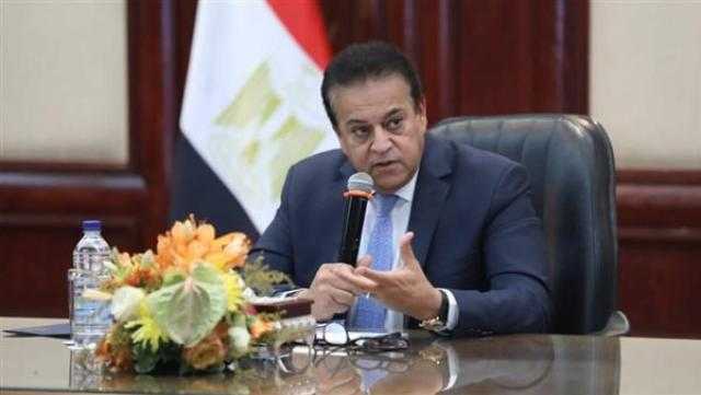 وزير الصحة: الولادة القيصرية سبب أزمة نقص الحضانات في مصر