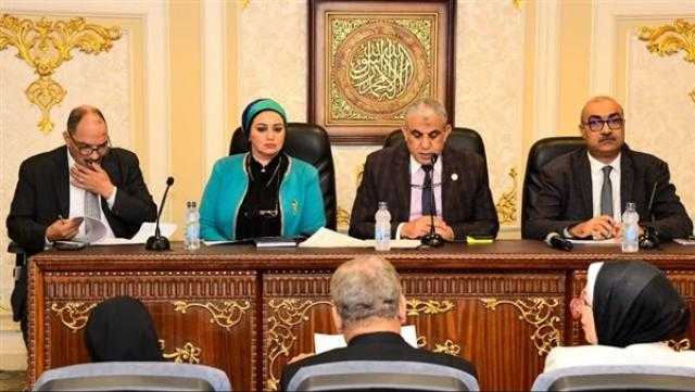 قوى عاملة النواب تطالب بإلزام الشركات بصرف المنحة الاستثنائية