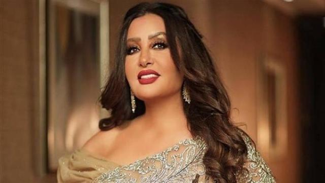 لطيفة غاضبة من إيلون ماسك: ”بقالنا أيام دافعين فين العلامة الزرقاء؟”