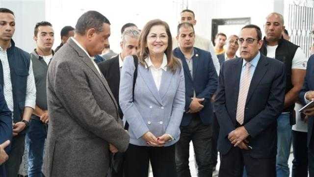 وزيرة التخطيط تفتتح المركز التكنولوجي بديوان عام شمال سيناء