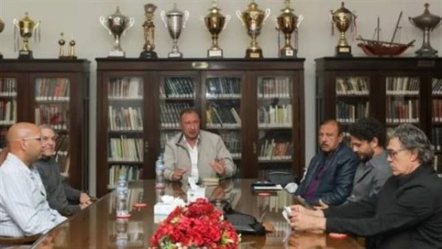 ”الخطيب” يطلب تجديد عقد مارسيل كولر لمدة موسمين