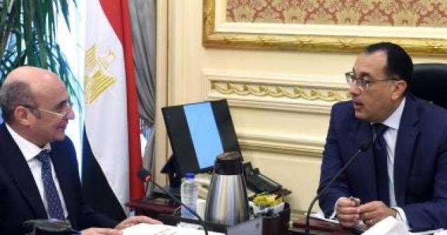 رئيس الوزراء يتابع مع وزير العدل تنفيذ قرارات ”الأعلى للاستثمار”