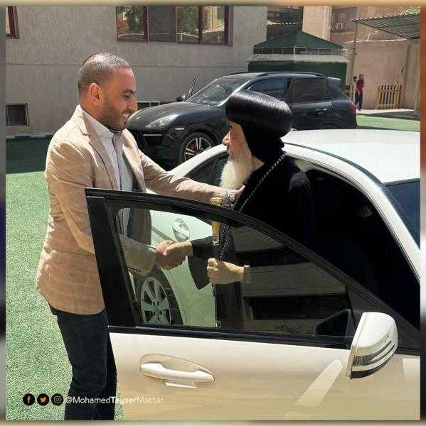 نيافه الأنبا دانيال مطران المعادي وتوابعها يزور النائب محمد تيسير مطر لتهنئته بعيد الأضحى المبارك