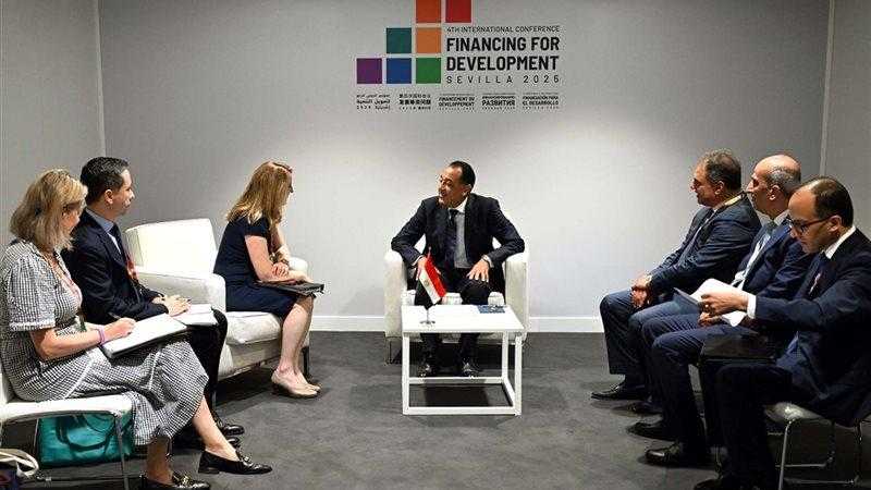 رئيس الوزراء: مصر حريصة على تقديم مختلف الخدمات للضيوف المقيمين