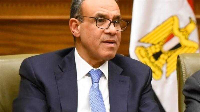 وزير الخارجية والهجرة يتوجه إلى جدة