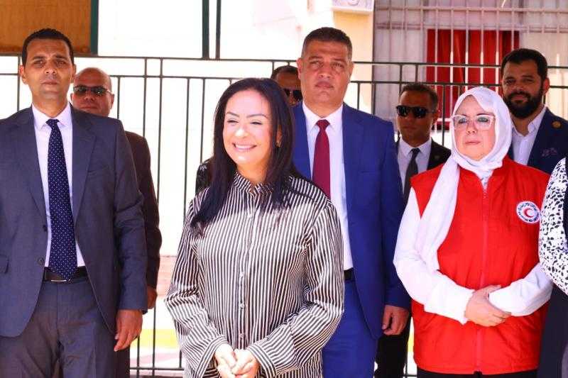 مايا مرسي بمجمع حياة بالجيزة.. توجه بدراسة كافة الأوضاع القانونية للأبناء المحتجزين في دار الدفاع الاجتماعي