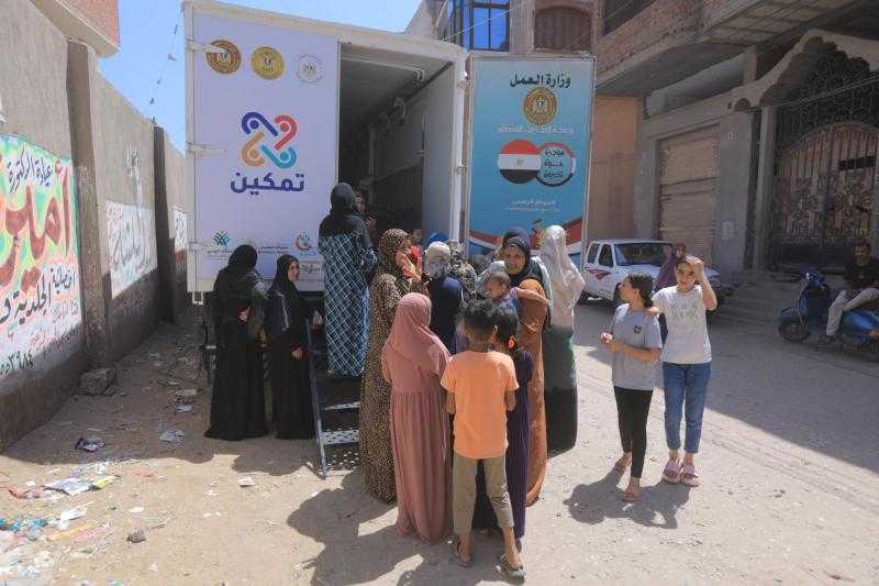 ”تمكين” تبدأ التشغيل التجريبي بتدريبات متخصصة في الحرف التراثية ..وقافلة طبية