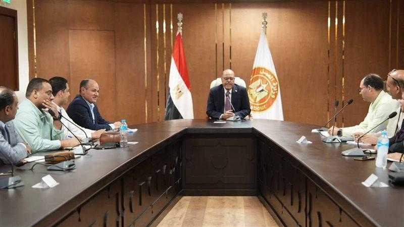 تحرير 201 محضر تصاريح عمل أجانب بغرامات تصل إلى 20 مليون جنيه