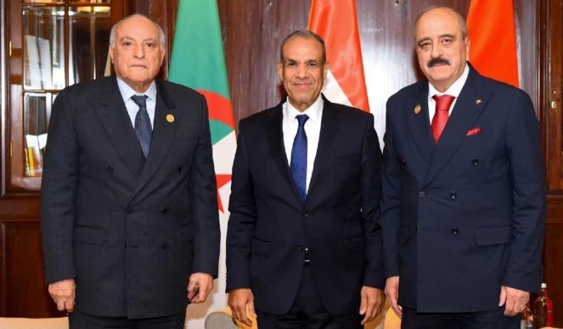 مصر تؤكد ضرورة إنهاء حالة الانقسام واستعادة الأمن والاستقرار في ليبيا